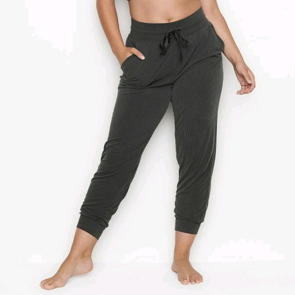 Victoria Secret Grey RibbedJogger Pants Sz M